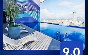 22 Macalisterz George Town